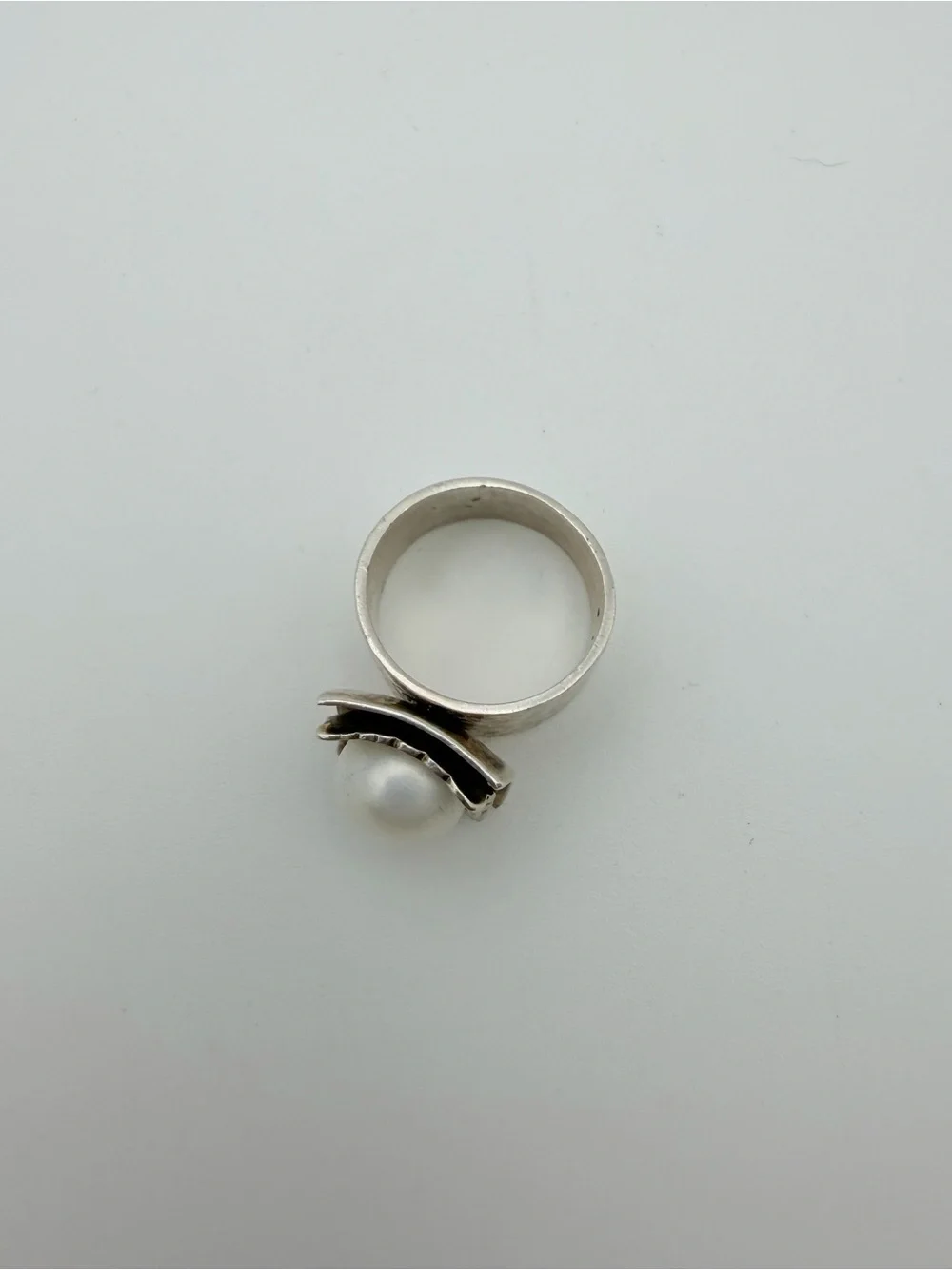 Vintage Silpada Hammered Sterling Silver and Pearl Ring 5.5